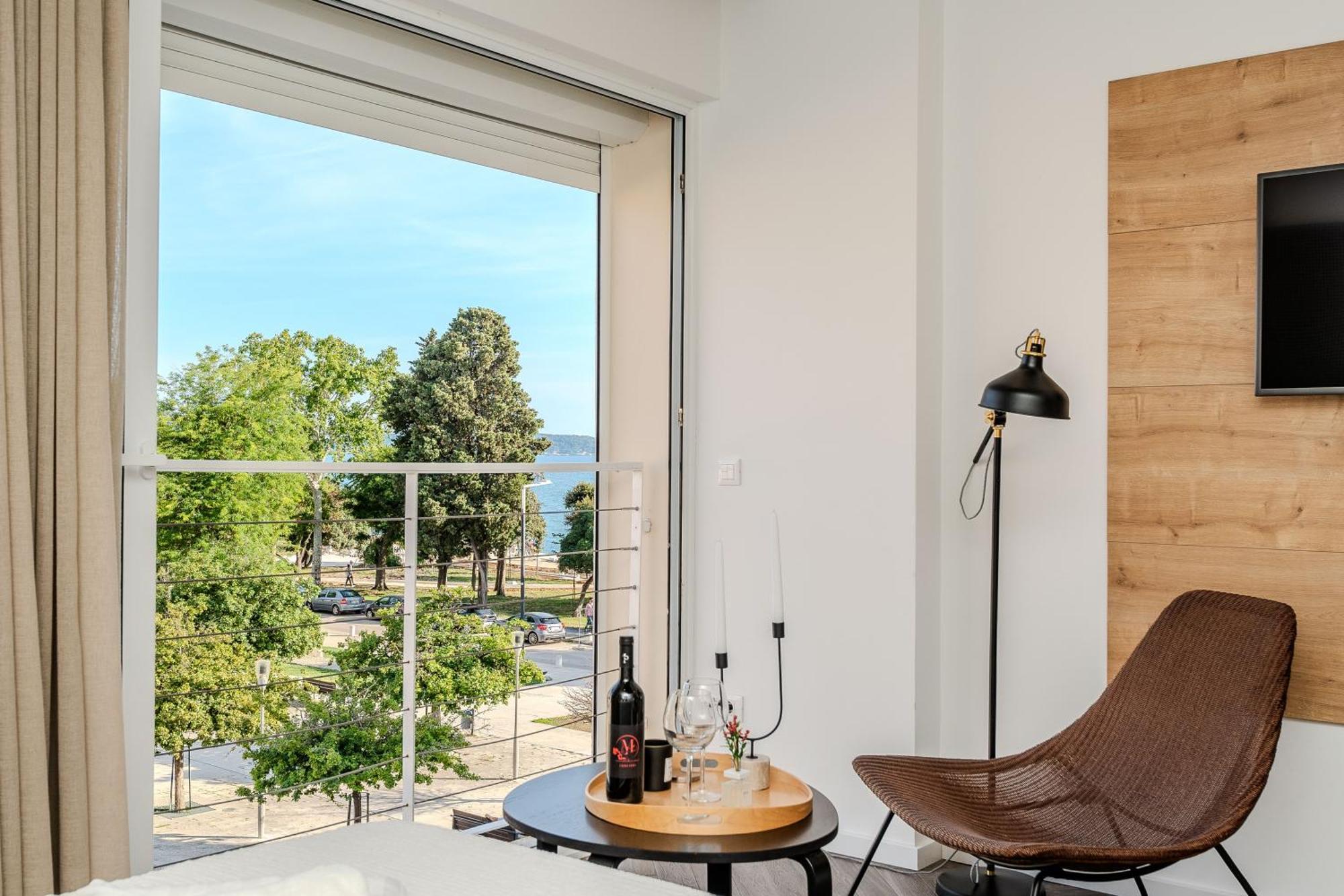 Dioniz Luxury Apartment *